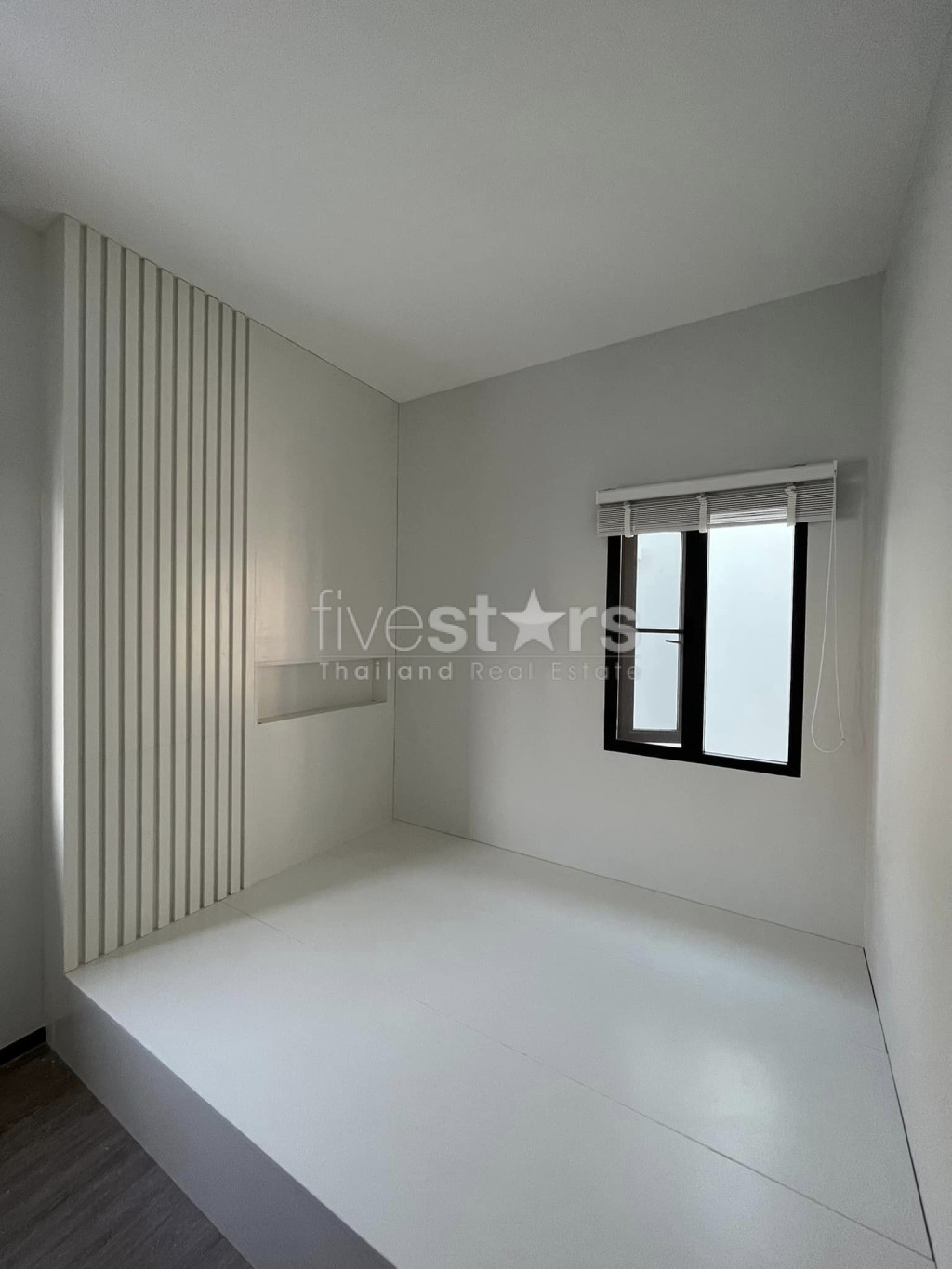 Maison moderne de 3 chambres à louer à Bangna, photo 15