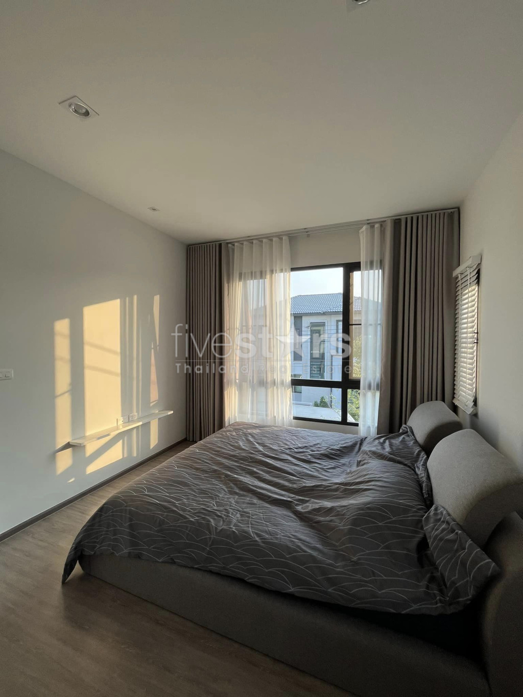 Maison moderne de 3 chambres à louer à Bangna, photo 10