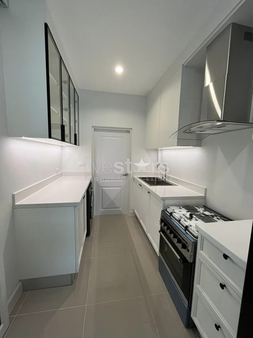 Maison moderne de 3 chambres à louer à Bangna, photo 8