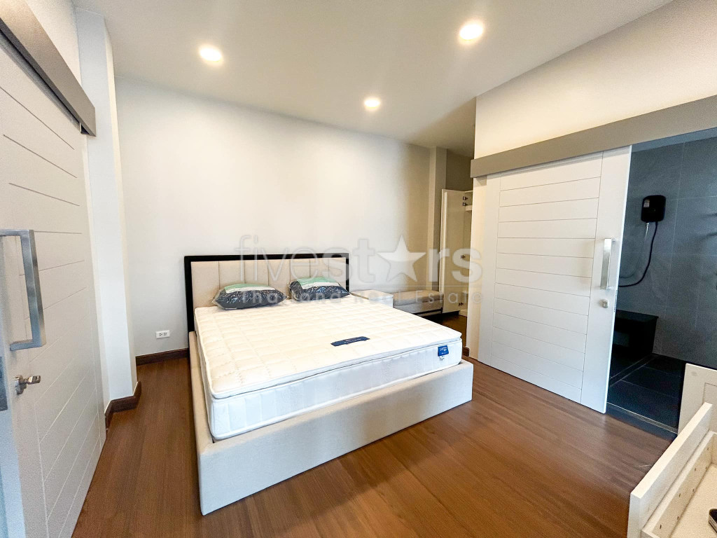 Maison de luxe moderne de 5 chambres à louer à Bangna., photo 14
