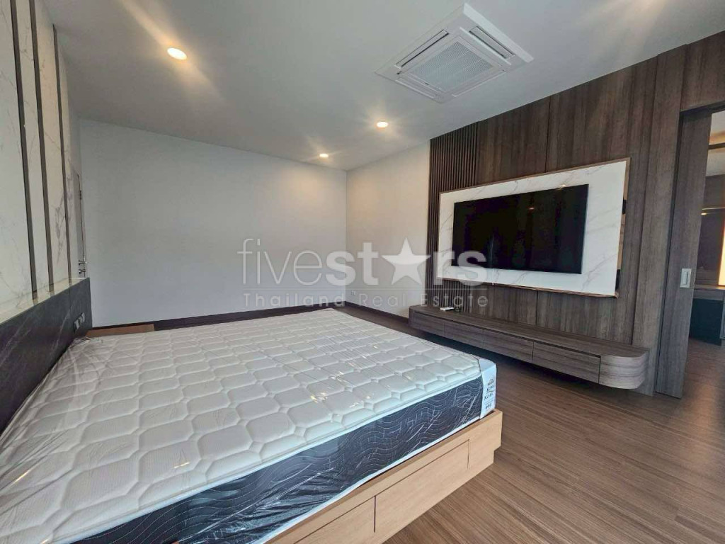 Maison Moderne de 4 Chambres à Louer à Bangna, photo 10