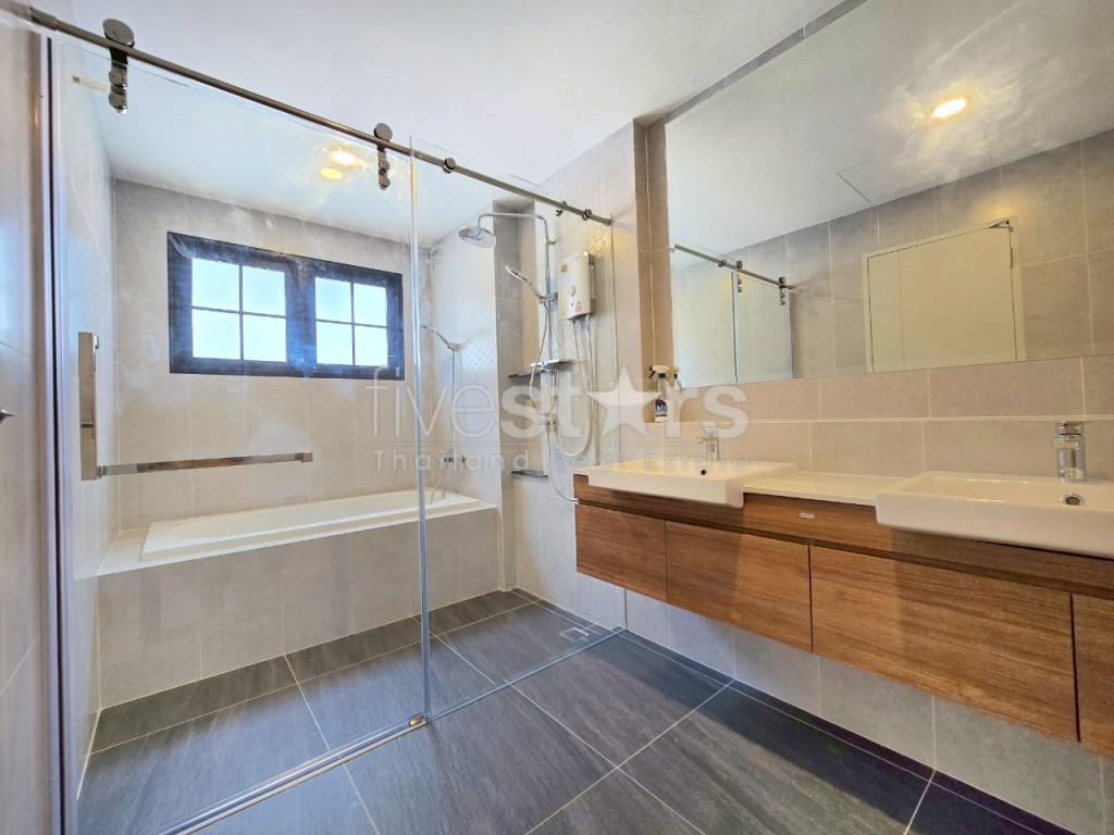 Maison individuelle de 4 chambres à vendre à Bangna, photo 12