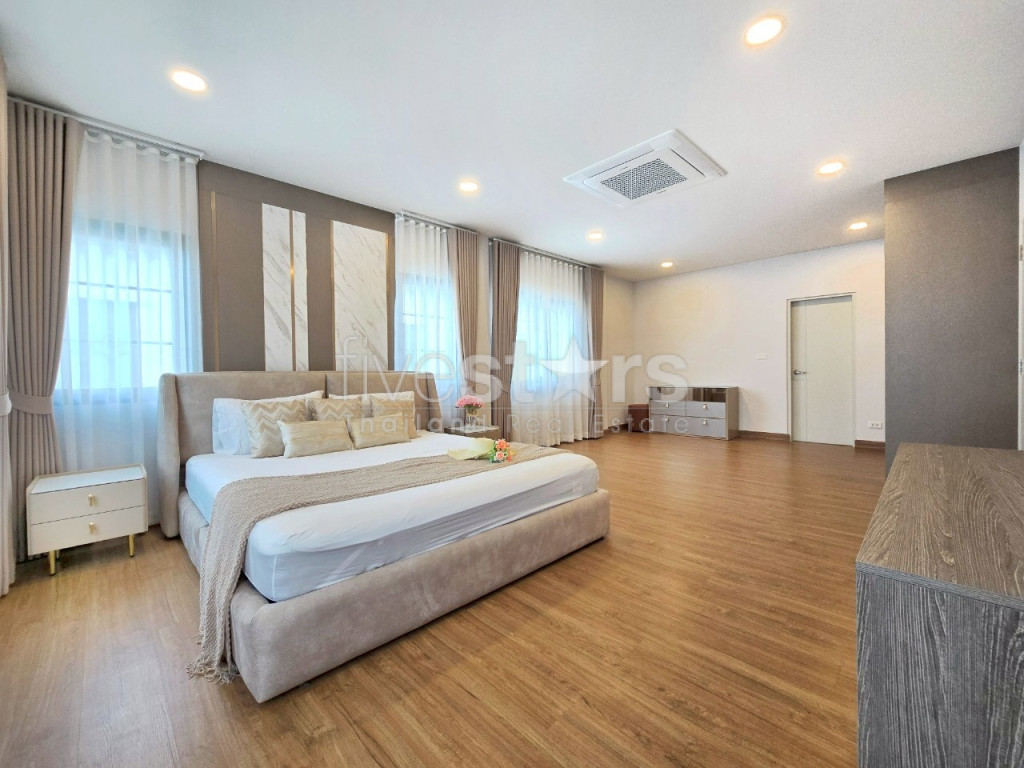 Maison individuelle de 4 chambres à vendre à Bangna, photo 11
