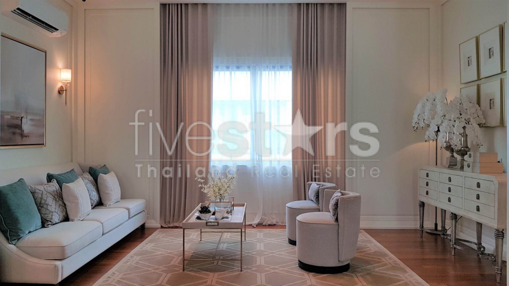 Maison de luxe de 4 chambres dans le complexe Baan Sansiri Pattanakarn, photo 14