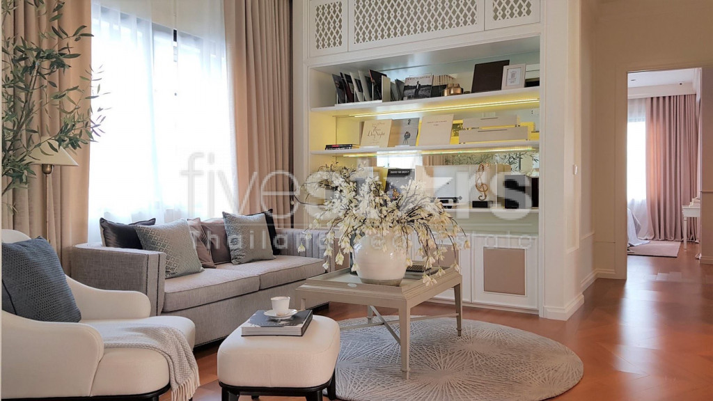 Maison de luxe de 4 chambres dans le complexe Baan Sansiri Pattanakarn, photo 11