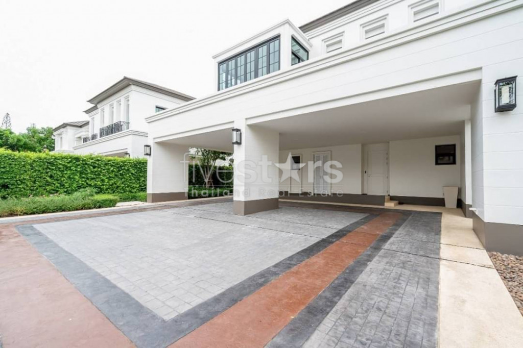 Maison de luxe de 4 chambres dans le complexe Baan Sansiri Pattanakarn, photo 2