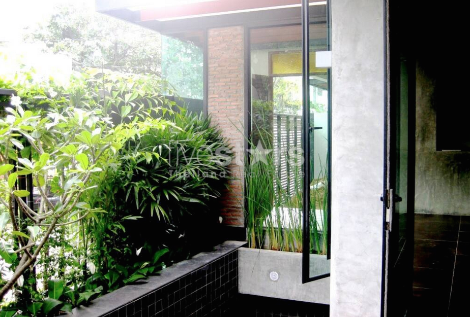 Maison moderne de 3 chambres à louer proche du BTS Thonglor, photo 12