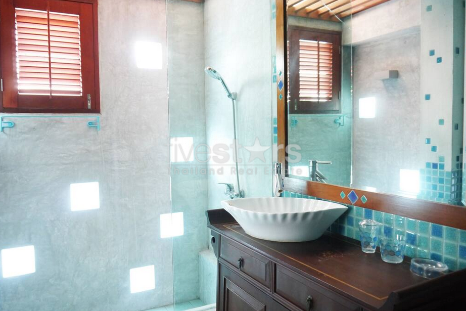 Maison moderne de 3 chambres à louer proche du BTS Thonglor, photo 23