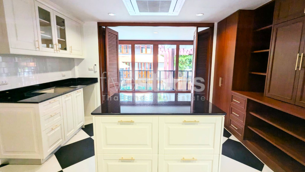 Maison de 5 chambres exceptionnelle à louer proche de Phrom Phong, photo 9