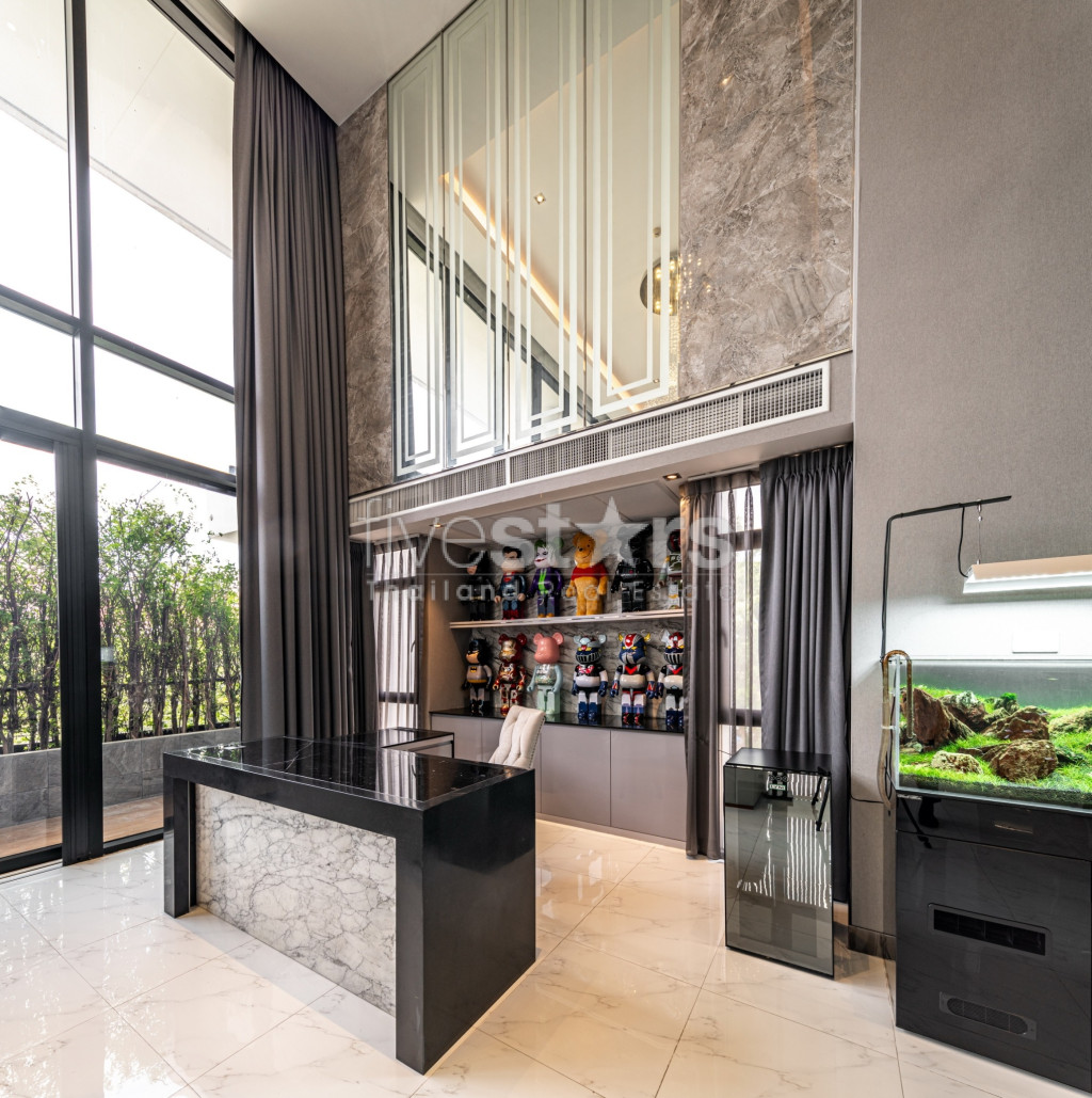 Villa Piscine Ultra-Luxe 12 Chambres à Louer à Krungthep Kreetha., photo 2