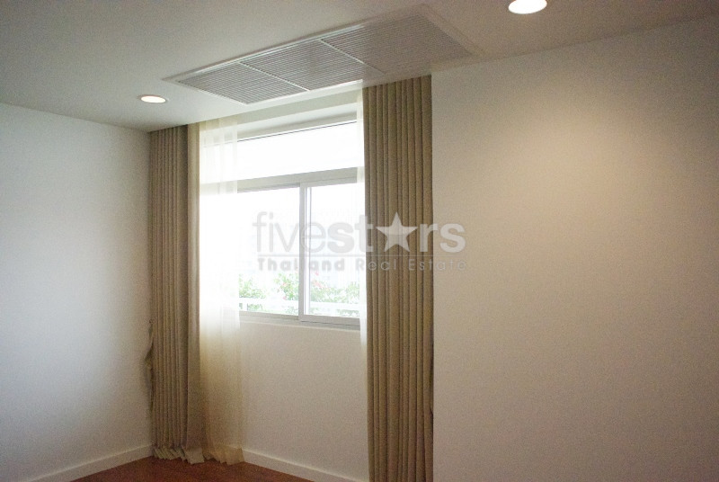 Condo spacieux de 3 chambres à louer sur Ekamai, photo 8