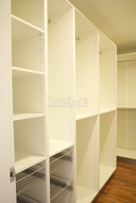 Condo spacieux de 3 chambres à louer sur Ekamai, photo 16