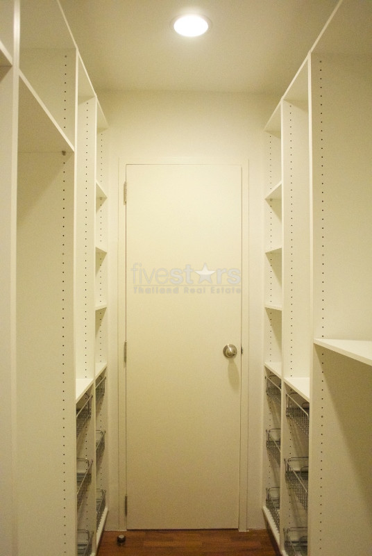 Condo spacieux de 3 chambres à louer sur Ekamai, photo 17