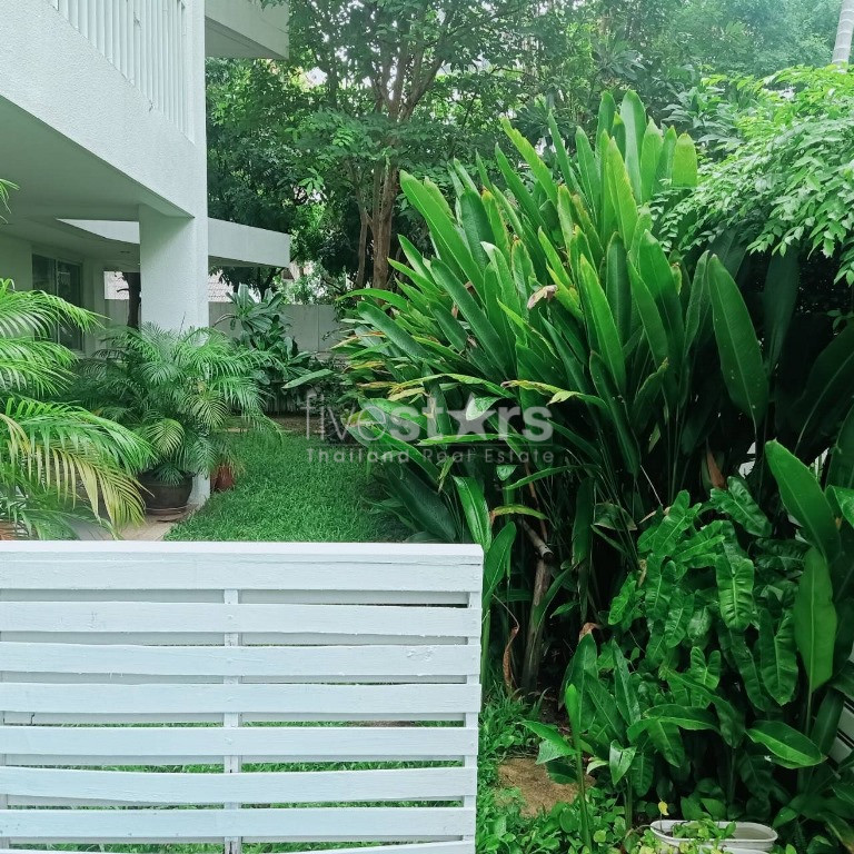 Petit immeuble de 4 chambres à louer sur Ekkamai, photo 7