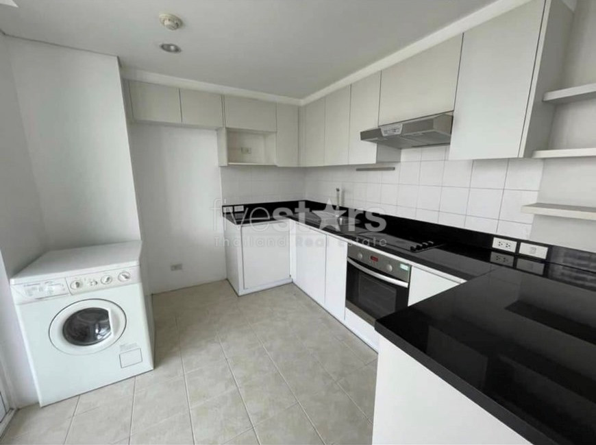 Petit immeuble de 4 chambres à louer sur Ekkamai, photo 17