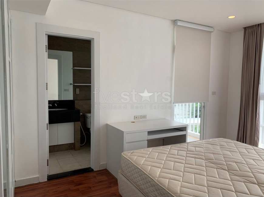 Petit immeuble de 4 chambres à louer sur Ekkamai, photo 15