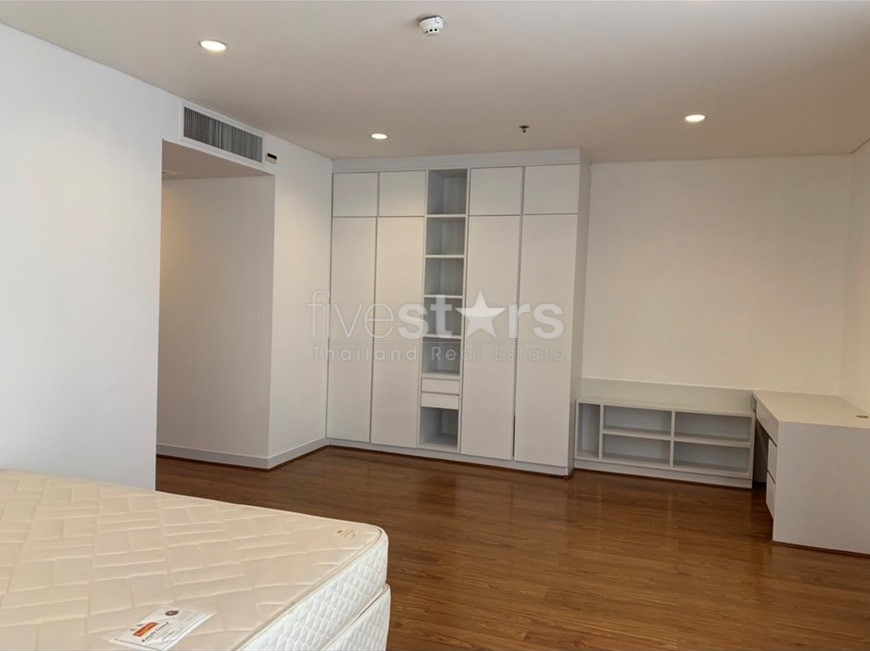 Petit immeuble de 4 chambres à louer sur Ekkamai, photo 14
