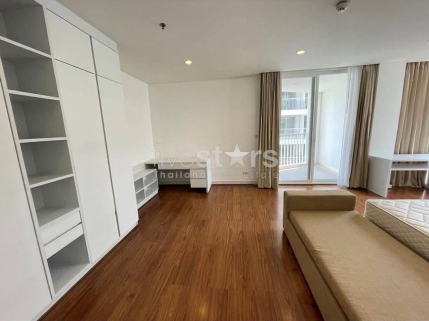 Petit immeuble de 4 chambres à louer sur Ekkamai, photo 5