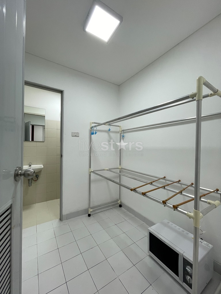 Condo de 3 chambres à louer près de la station BTS Ekkamai & Thong Lo, photo 13