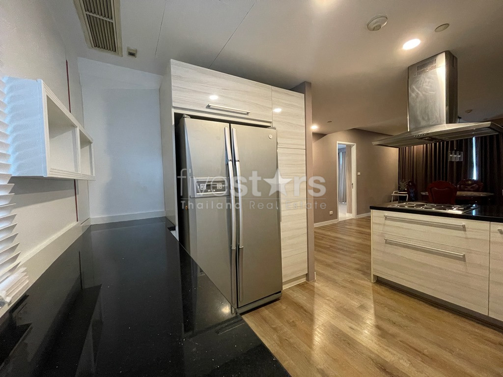 Condo de 3 chambres à louer près de la station BTS Ekkamai & Thong Lo, photo 9