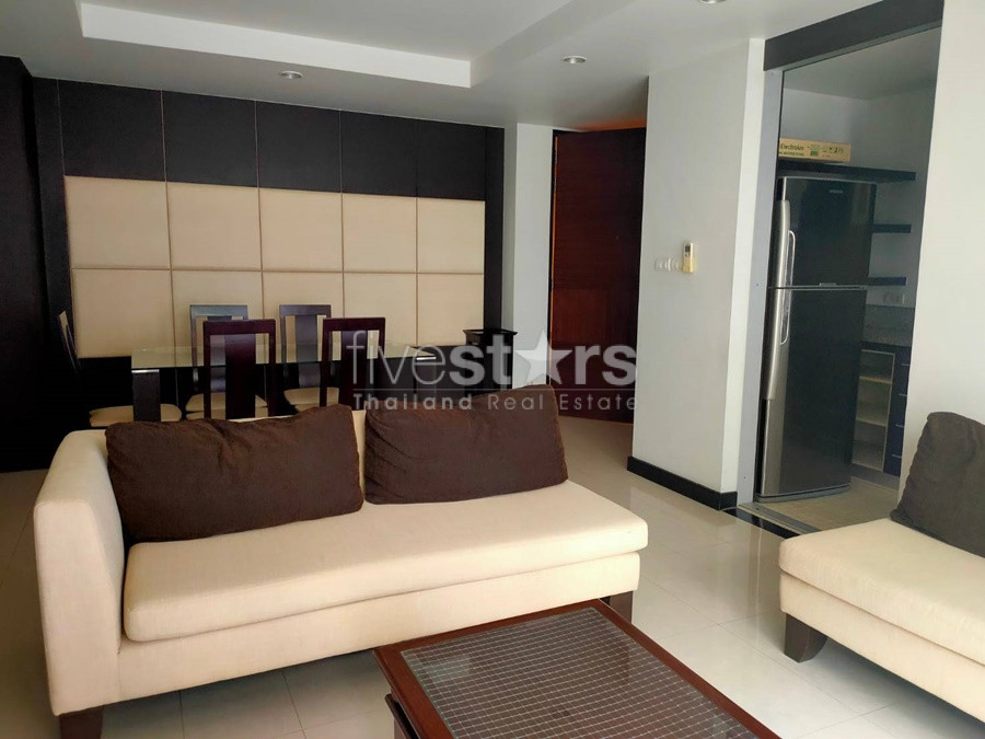 2 bedrooms condo for rent near BTS Ekkamai