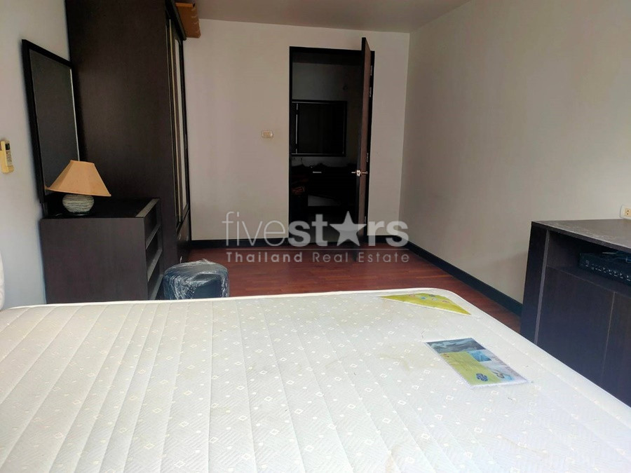 Large 2 bedrooms condo for rent in Ekkamai, photo 10