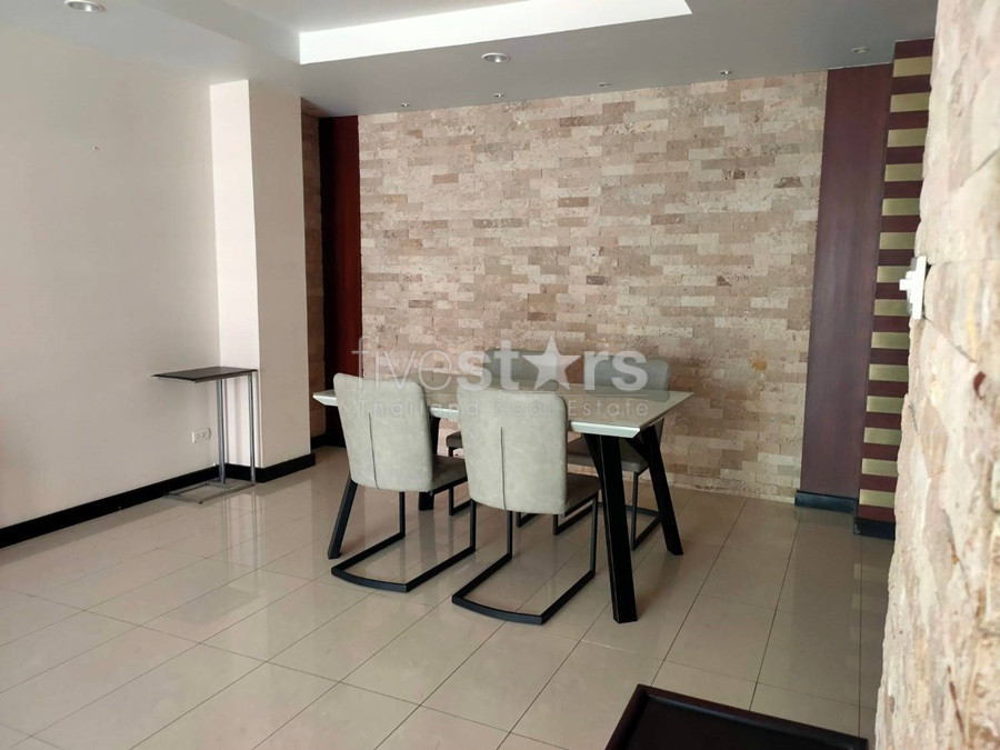 2 bedrooms low rise condo for rent in Ekkamai area, photo 5