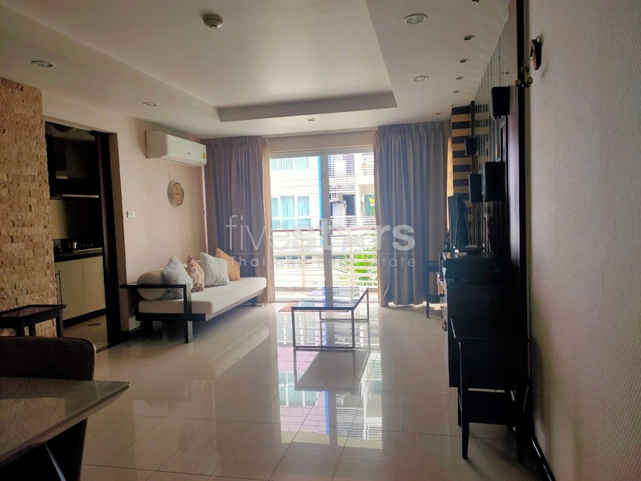 2 bedrooms low rise condo for rent in Ekkamai area