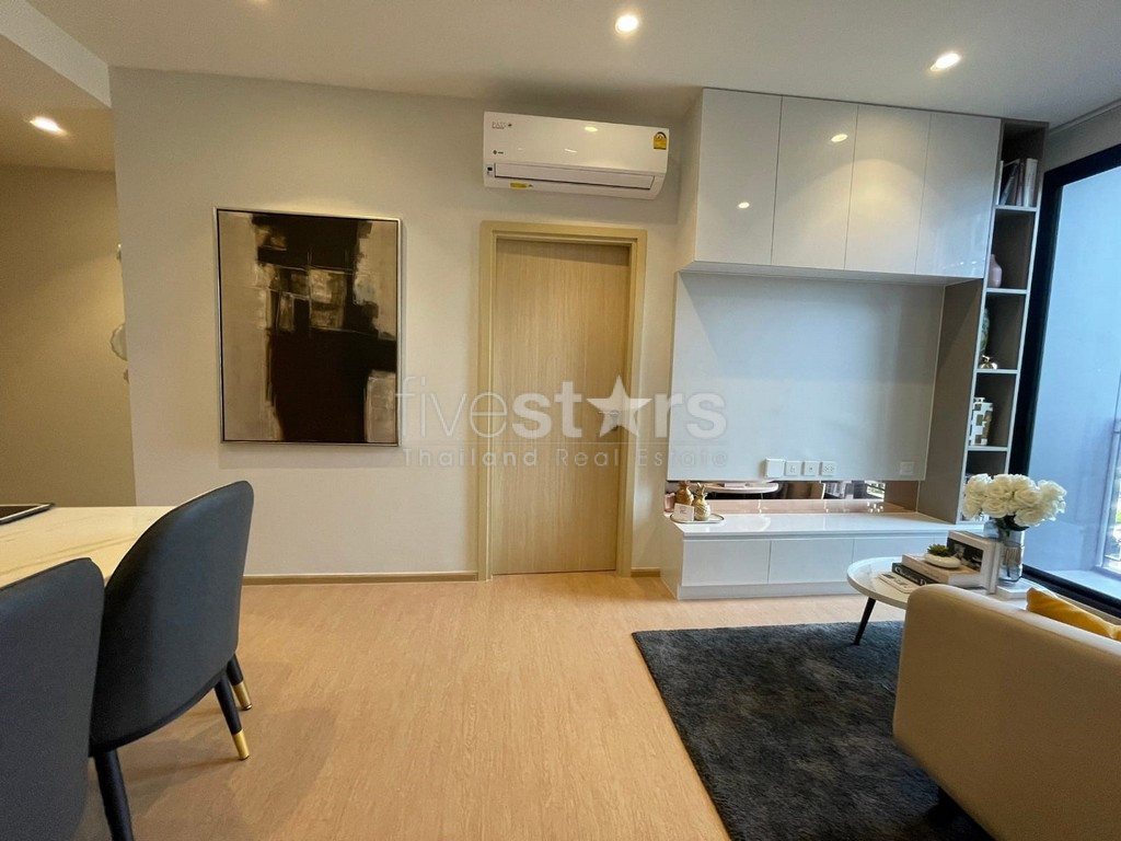 Appartement de 2 chambres moderne à vendre proche BTS Ekamai, photo 9