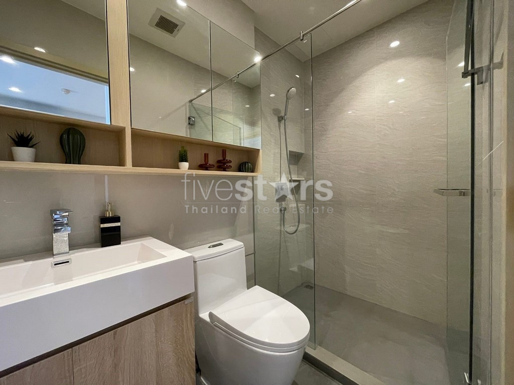 Appartement de 2 chambres moderne à vendre proche BTS Ekamai, photo 16