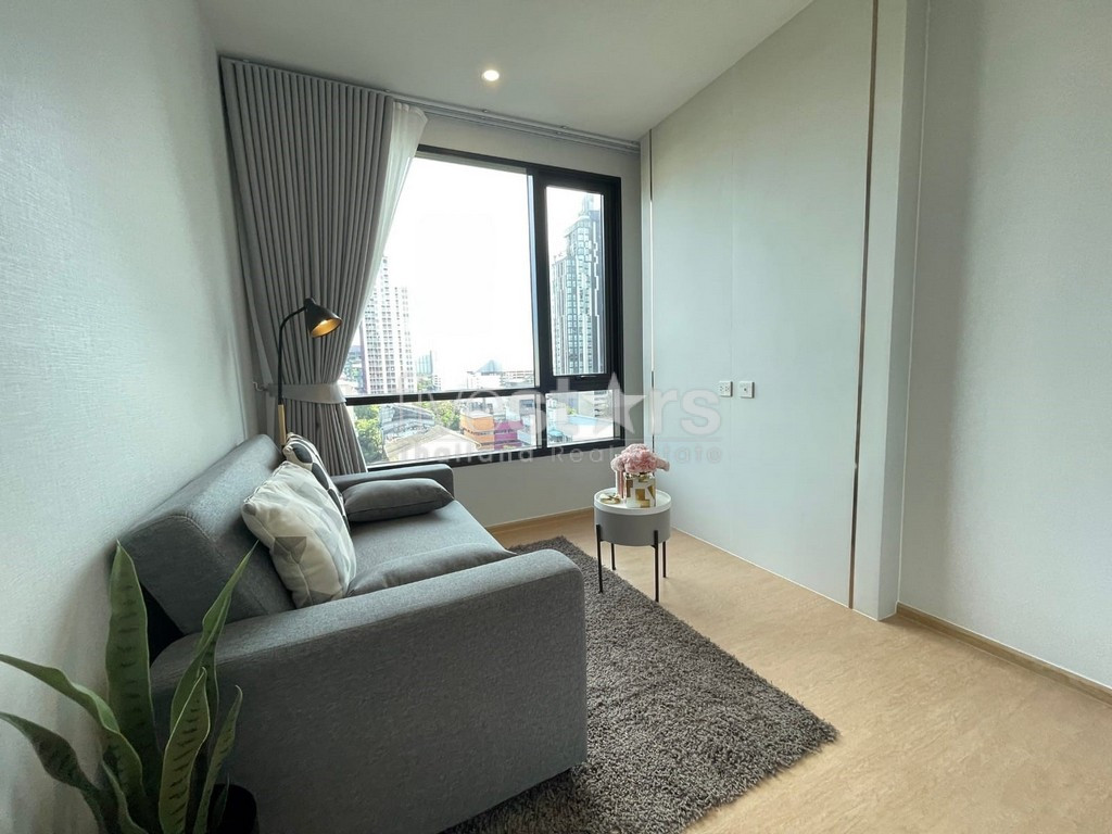 Appartement de 2 chambres moderne à vendre proche BTS Ekamai, photo 4