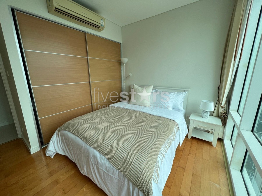 Modern condo 2 bedrooms for rent near BTS Ekkamai, photo 4