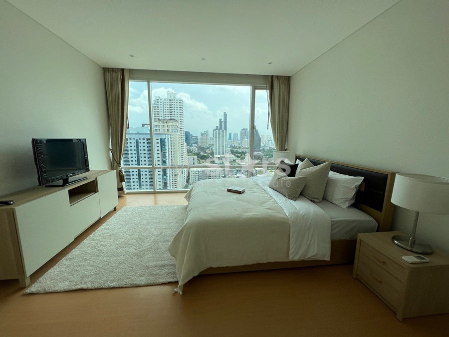 Modern condo 2 bedrooms for rent near BTS Ekkamai, photo 6