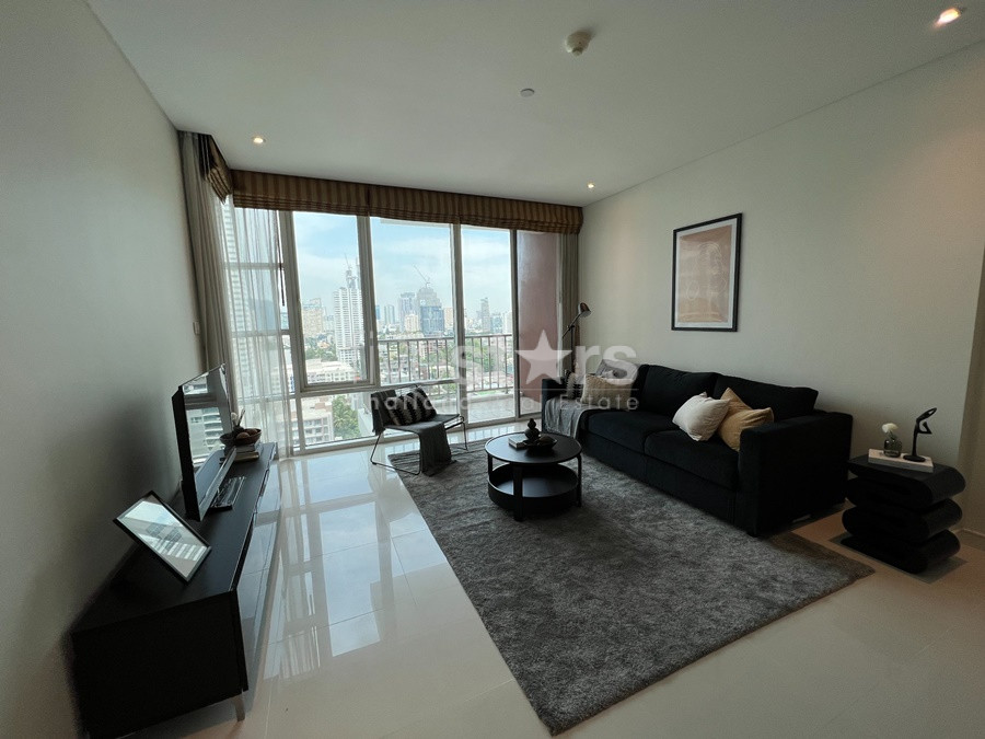 Modern 2 bedrooms pet friendly condo for rent near BTS Ekkamai, photo 3