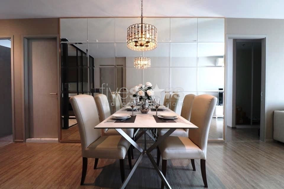 High floor unit 2 bedrooms condo for rent near BTS Ekamai, photo 4