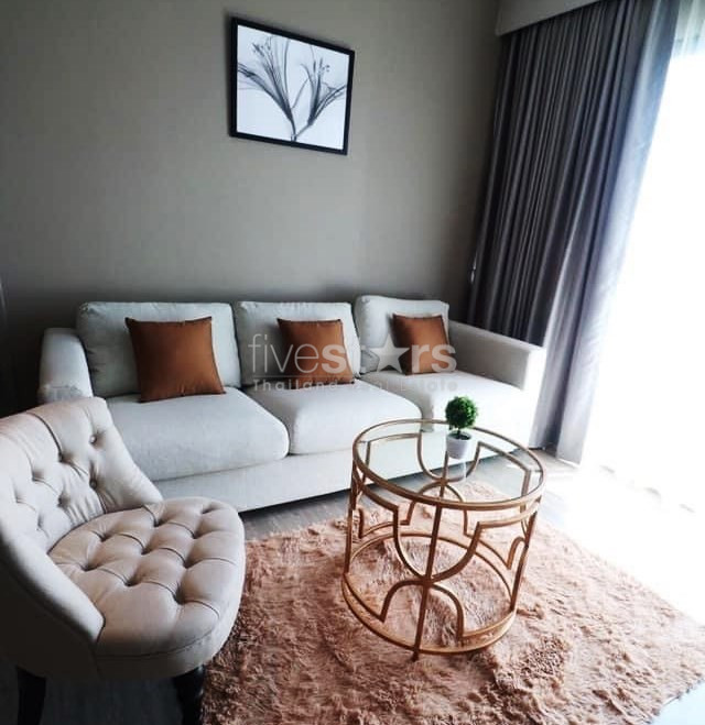 High floor unit 2 bedrooms condo for rent near BTS Ekamai, photo 3