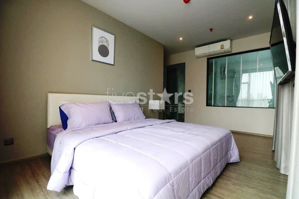 High floor unit 2 bedrooms condo for rent near BTS Ekamai, photo 6