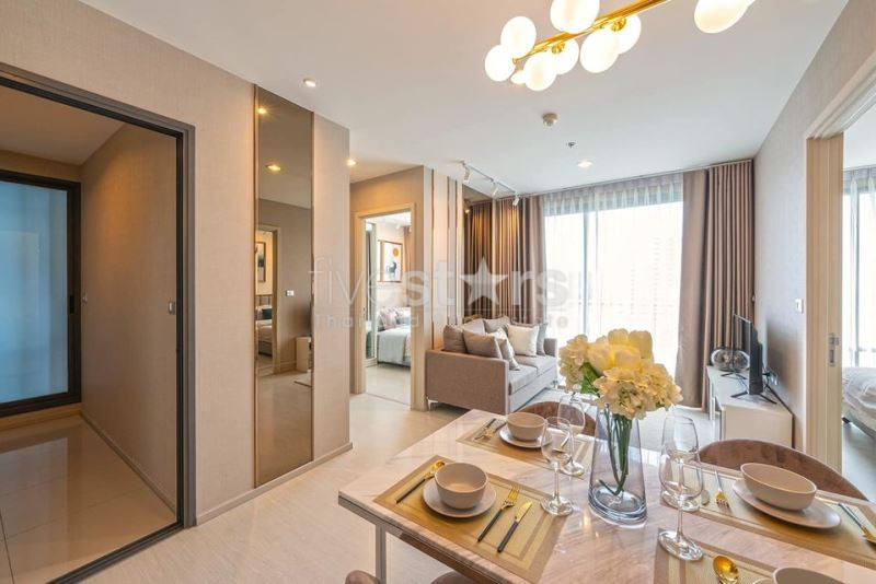 Condo de luxe 2 chambres à vendre sur Ekkamai, photo 8