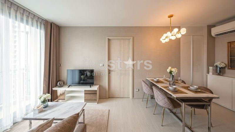 Condo de luxe 2 chambres à vendre sur Ekkamai, photo 2