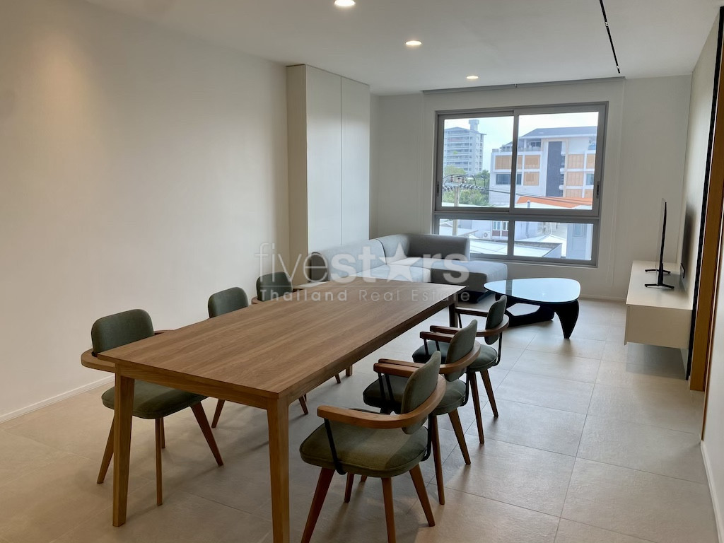 Appartement 2 chambres refait à neuf proche BTS Ekamai