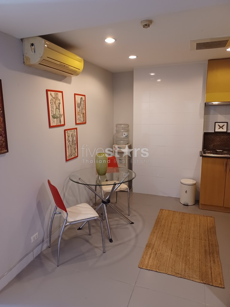 Condo 1 chambre entièrement rénové dans le quartier de Phra Khanong, photo 6