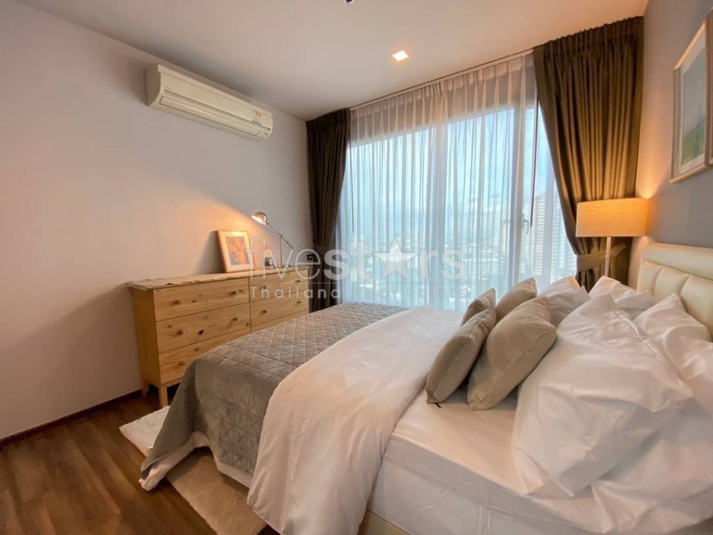 1-bedroom modern condo for sale in Ekamai, photo 9