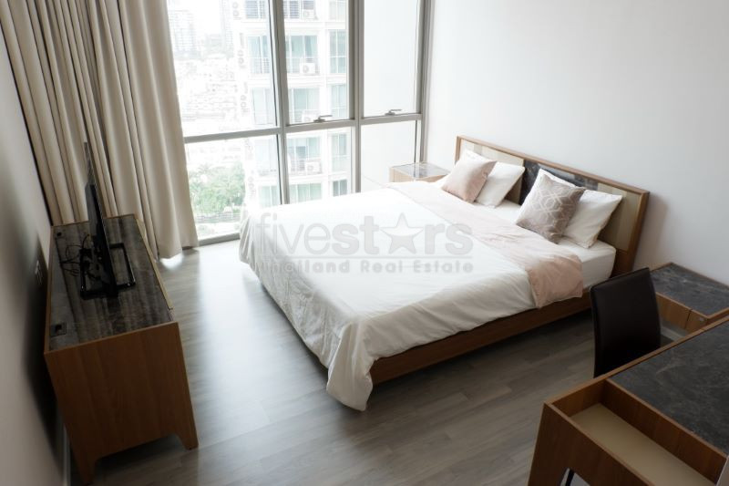 Moderne 2-Chambre à louer sur Prakhanong, photo 2