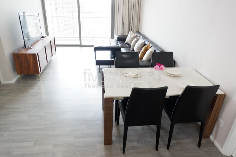Moderne 2-Chambre à louer sur Prakhanong, photo 5