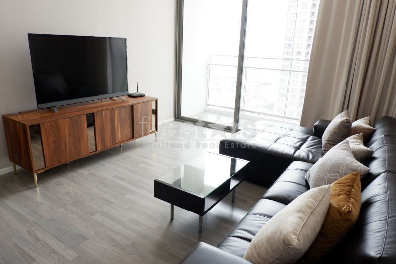 Moderne 2-Chambre à louer sur Prakhanong