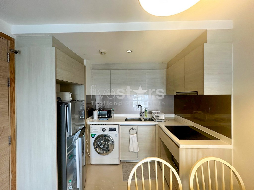 Appartement moderne de 2 chambres avec un emplacement de premier ordre à Ekamai, photo 8