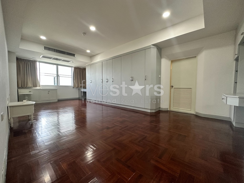 Grande unité de 3 chambres à coucher et condo récemment rénové à vendre sur Ekamai, photo 12