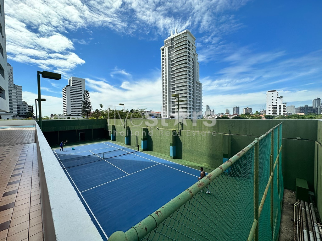 Grande unité de 3 chambres à coucher et condo récemment rénové à vendre sur Ekamai, photo 24