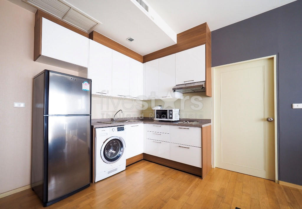 Condo 1 chambre à louer près de la station BTS Ekamai, photo 8