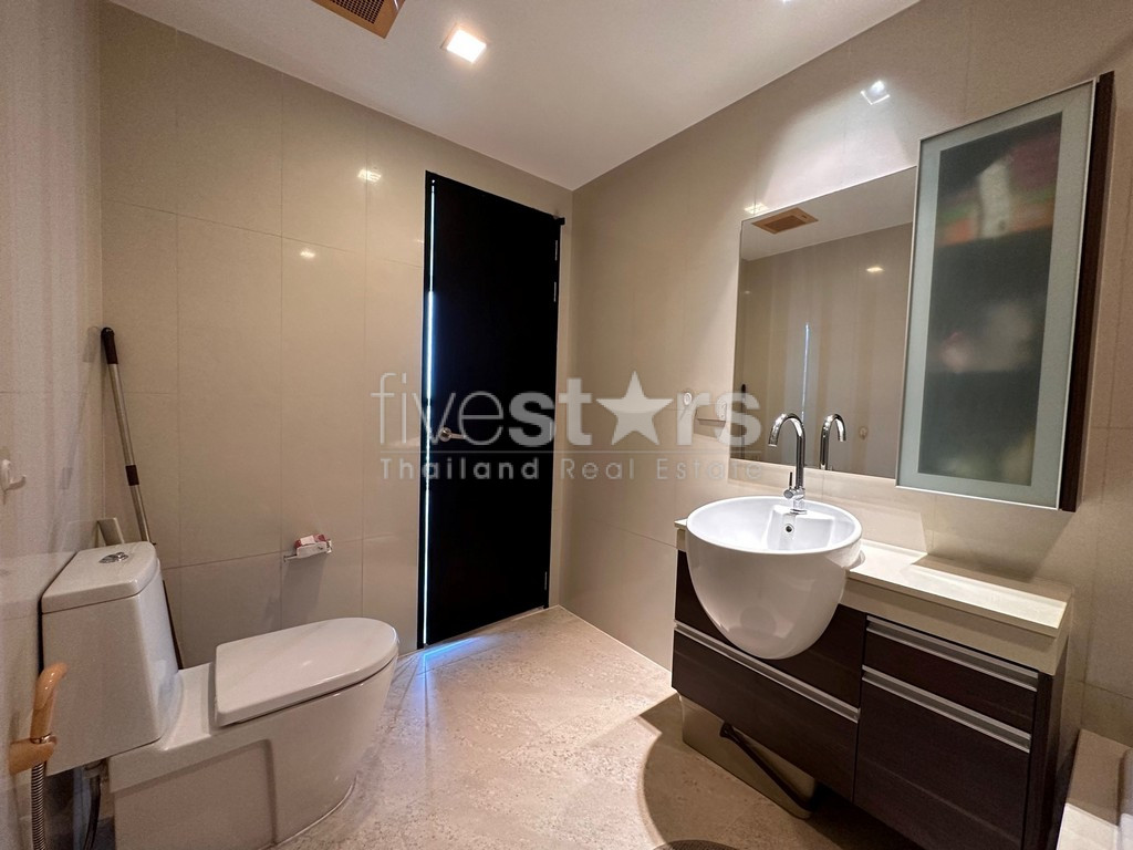 Appartement d'une chambre haut en étage à vendre proche BTS Pra Khanong, photo 13